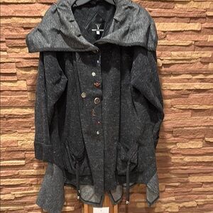 Handmade in Italy 🇮🇹 Gray Jacket with Hooded Neckline